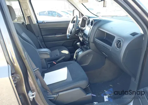 2016 Jeep Patriot Sport z USA, uszkodzony, nr VIN 1C4NJPBA4GD703508